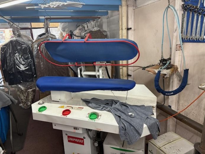 dry-cleaning-business-for-sale-cranbourne-1