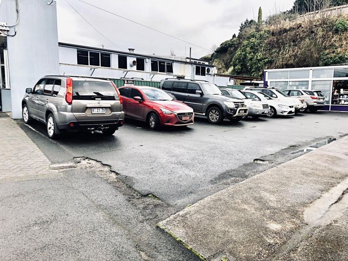 freehold-investment-deloraine-3-tenants-forecasted-roi-10-6