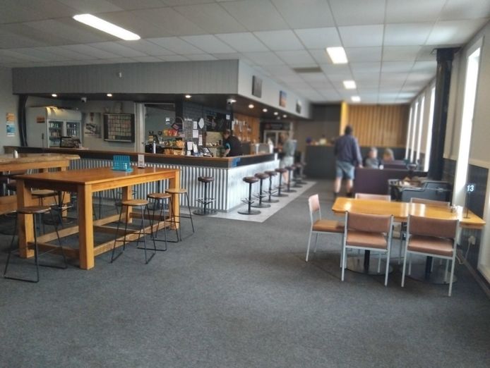 fhgc-rocky-cape-tavern-amp-caravan-park-15-acres-great-turnover-highway-front-7