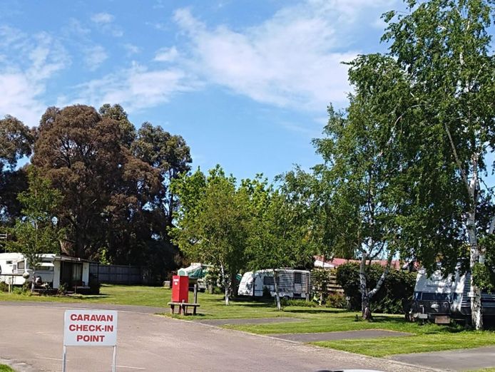caravan-park-freehold-passive-investment-secure-income-opportunity-0