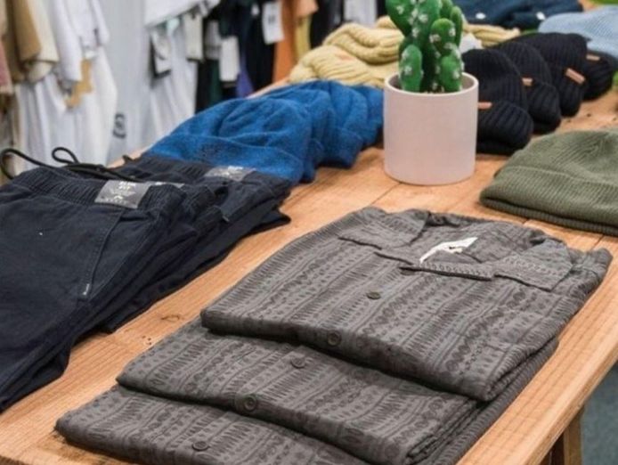 owner-operated-retail-surf-shop-impeccable-reputation-convenient-location-5