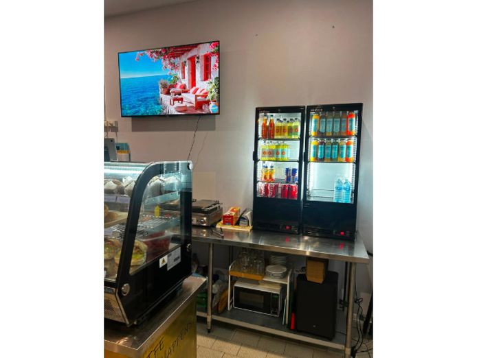 fitted-out-caf-233-for-sale-in-croydon-with-secure-lease-to-2027-5