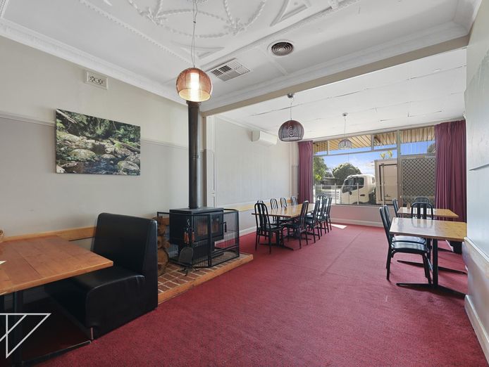 restaurant-and-catering-business-includes-the-freehold-vendor-finance-9