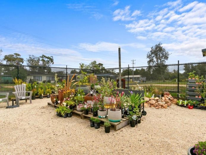 freehold-amp-business-hardware-amp-garden-centre-6