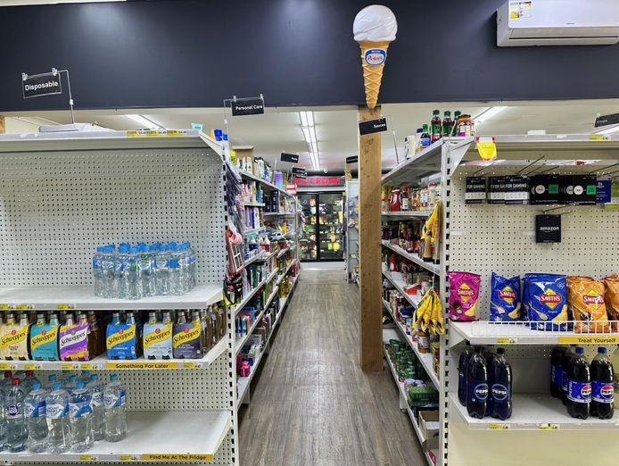 supermarket-convenience-store-4-bedroom-house-3