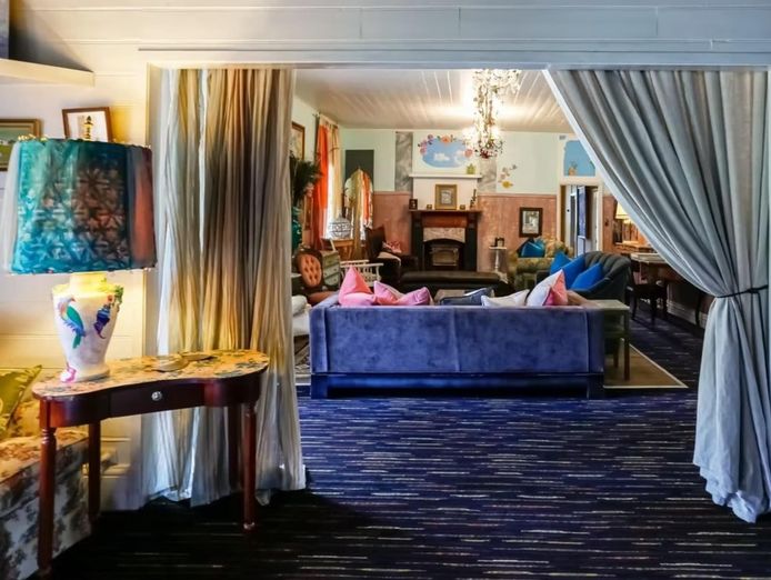historic-robbie-burns-hotel-business-opportunity-here-6