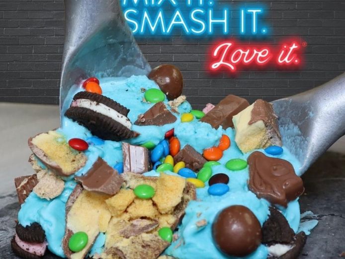 high-profit-ice-cream-business-for-sale-11-200pw-low-rent-franchise-0