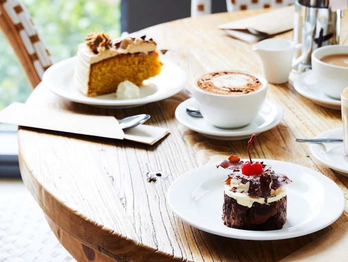 under-offer-renowned-caf-233-near-the-water-and-in-sought-after-location-fraser-0