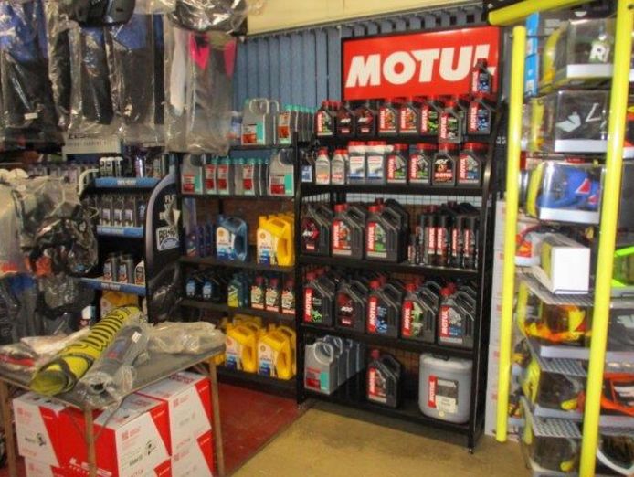 high-profits-automotive-service-centre-and-retail-t-o-fy2023-gt-1-1-mill-roi-1-2