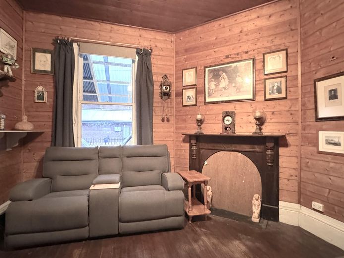 fhgc-aus-post-profitable-lifestyle-business-inc-3br-home-and-studio-work-mon-to-6