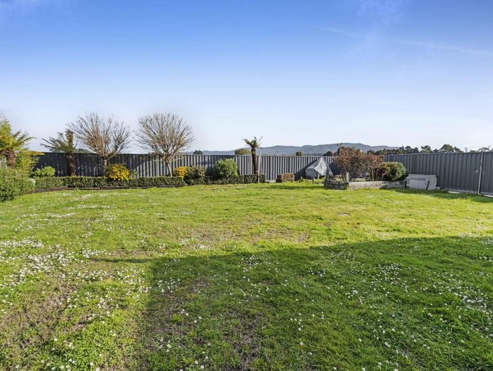 passive-investment-latrobe-georgian-style-building-9