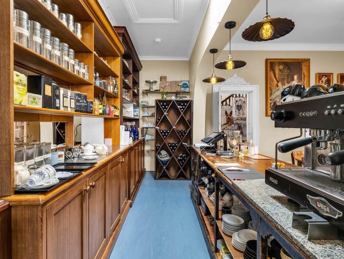 passive-investment-latrobe-georgian-style-building-1