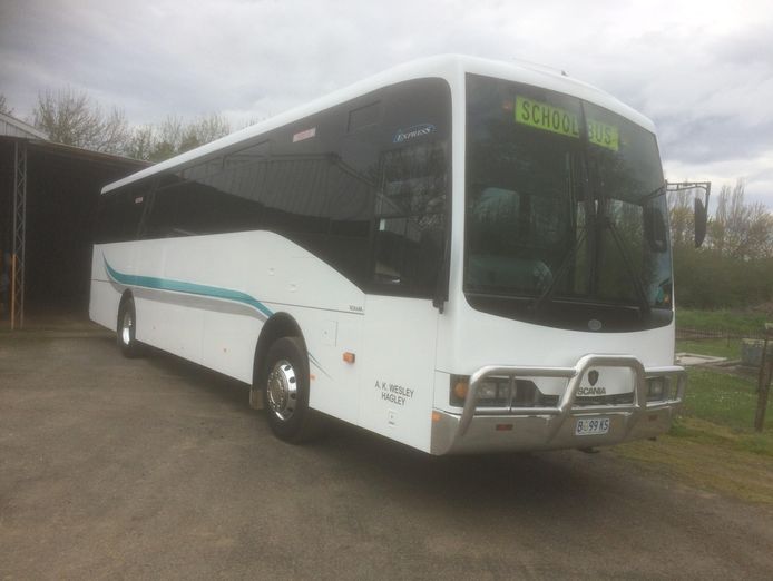 school-bus-contracts-3rd-generation-1-family-76-years-50kono-buses-stable-inco-0