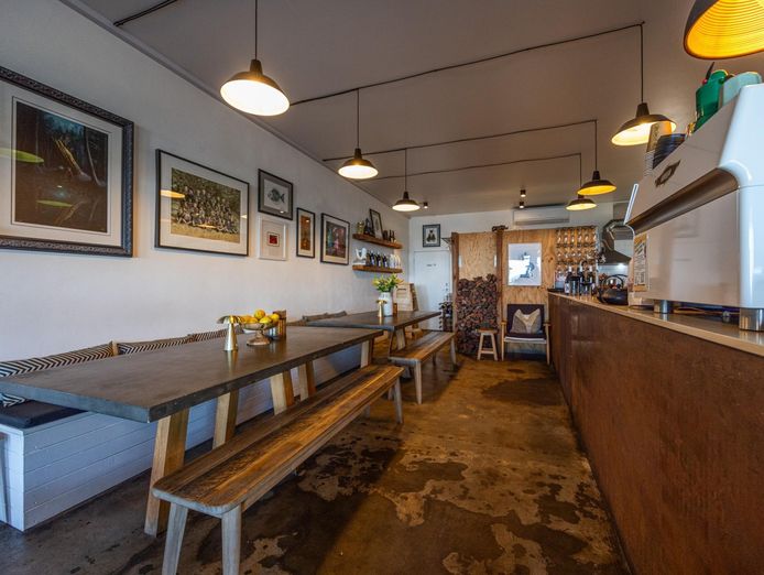 business-for-sale-coastal-pizzeria-with-ocean-views-mas-224-1