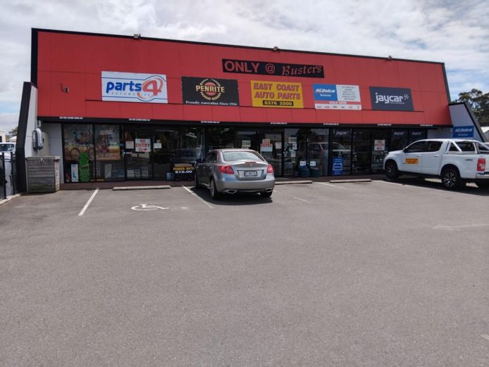 vendor-finance-thriving-auto-parts-st-helens-l-h-100-000-sav-busy-amp-profi-0