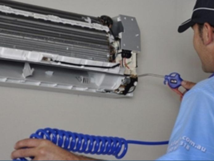 cleaning-air-conditioners-gold-coast-2