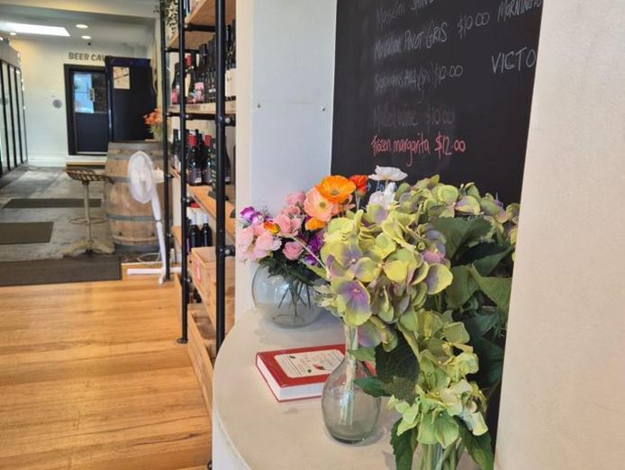 coastal-wine-bar-amp-liquor-store-opportunity-bayside-melbourne-3