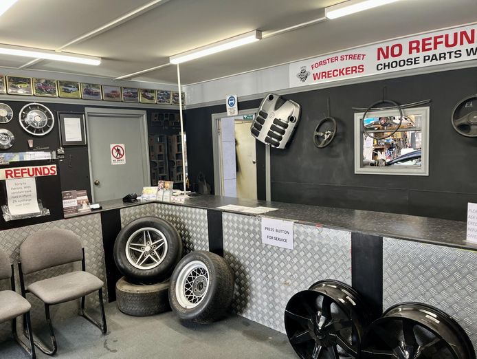 established-35-years-wrecking-and-car-sales-business-in-northern-tasmania-2