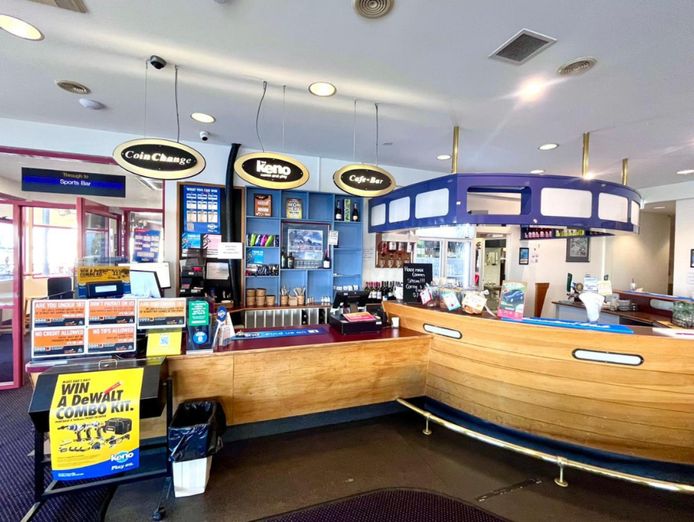 l-hold-beauty-point-waterfront-hotel-glorious-river-views-20-pokies-all-income-s-6