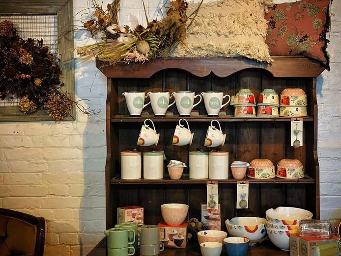 highly-successful-blooming-deloraine-floristry-high-turn-over-o-o-75-000-sav-4