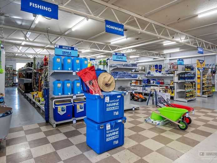 long-established-respected-successful-mitre-10-huon-valleyhardware-geeveston-7