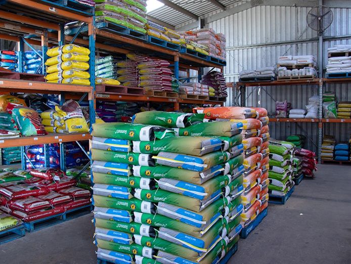 wrt-feed-shed-stockfeed-amp-produce-1