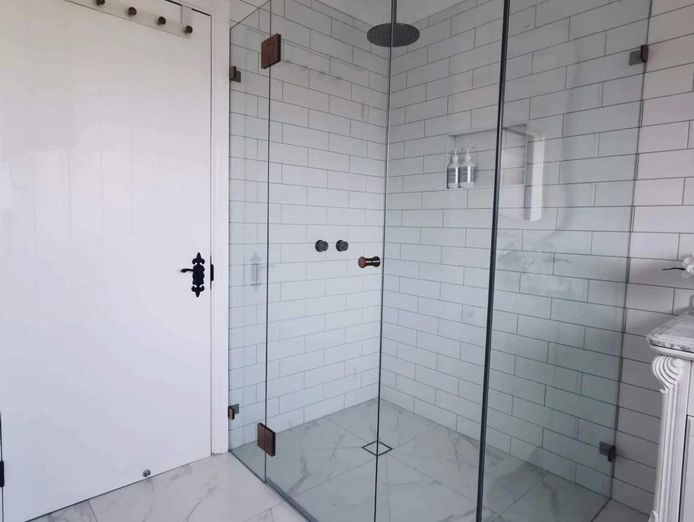 large-aluminium-and-glass-product-manufacturers-3