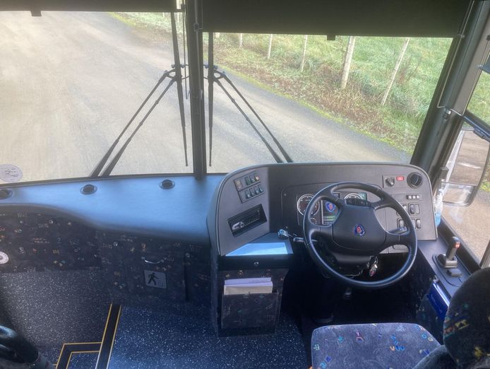 school-bus-contracts-3rd-generation-1-family-76-years-50kono-buses-stable-inco-5
