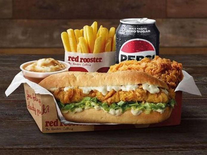 back-on-the-market-red-rooster-caboolture-lakes-ideal-for-working-couple-long-2