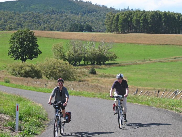 low-investment-bike-tours-profitable-lifestyle-business-for-sale-sthelens-tasma-1