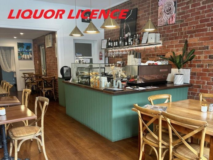 beautiful-cafe-restaurant-that-has-it-all-0