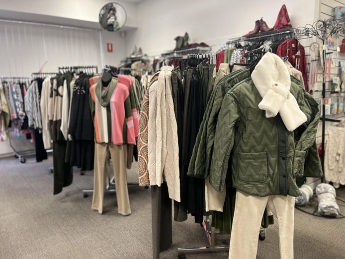 profit-apprx-140-000-ladies-fashion-business-for-sale-trading-5-5-days-attracti-1