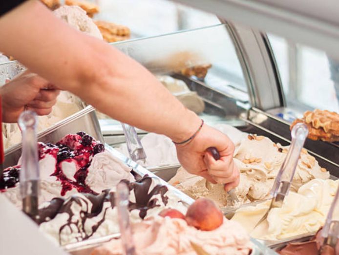 under-management-gelato-amp-dessert-bar-franchise-on-busy-burwoodroad-3