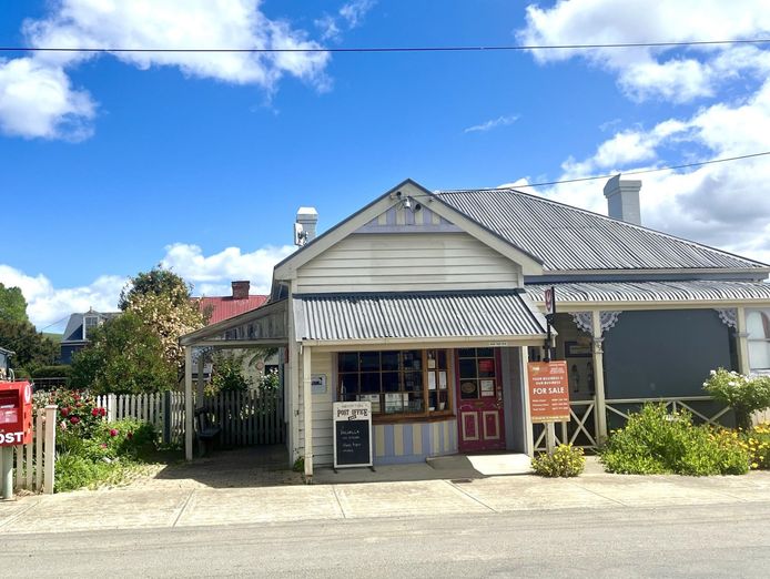 fhgc-aus-post-profitable-lifestyle-business-inc-3br-home-and-studio-work-mon-to-0