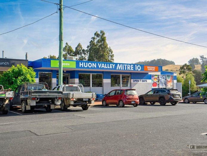 long-established-respected-successful-mitre-10-huon-valleyhardware-geeveston-0
