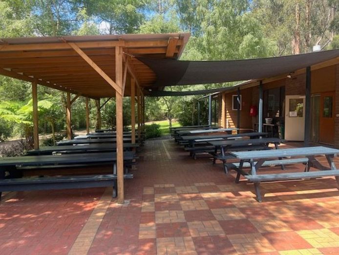 group-accommodation-school-camp-conference-facility-3