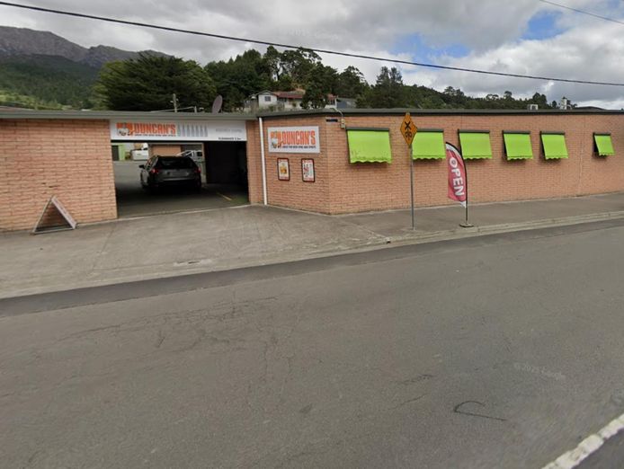 best-value-tasmanian-hotel-all-revenue-streams-excellent-presentation-fhgc-0-0