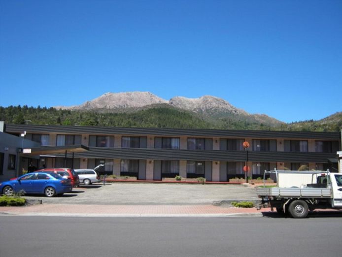 24-room-fhgc-best-value-tasmanian-motel-1-250-000-negotiable-3