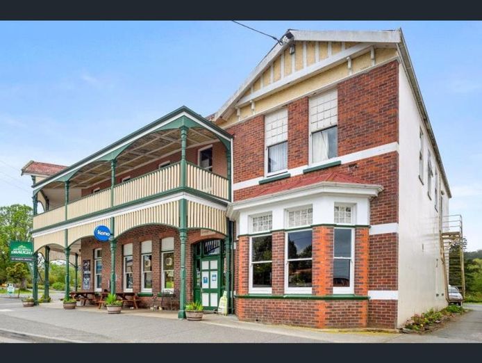 st-marys-hotel-iconic-landmark-leasehold-hotel-only-280-000-savt-o-approx-1-0
