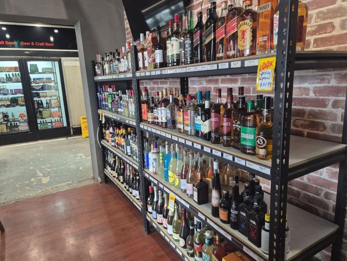 western-suburbs-bottleshop-amp-bar-unique-dual-income-business-only-230-0-2