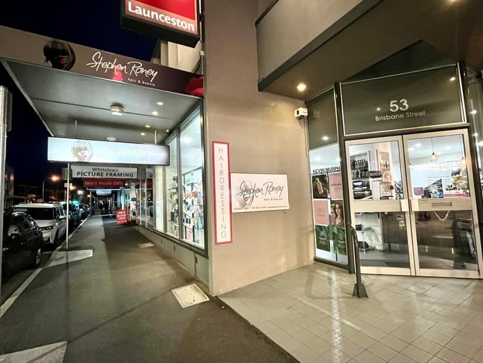 iconic-profitable-5-day-working-hair-salon-offered-first-time-over-50-years-nett-0