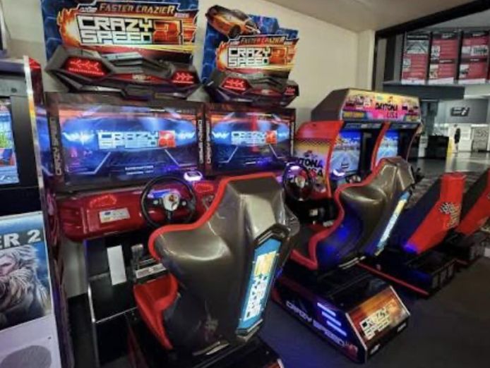 arcade-games-in-movie-foyer-0