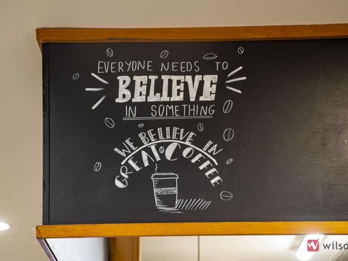 thriving-cafe-in-shopping-centre-1