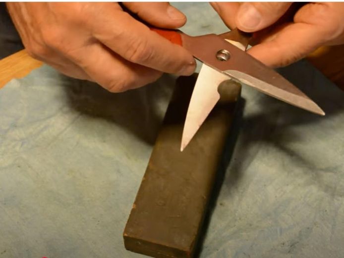 mobile-sharpening-of-grooming-blades-scissors-and-knives-business-for-sale-7419-1