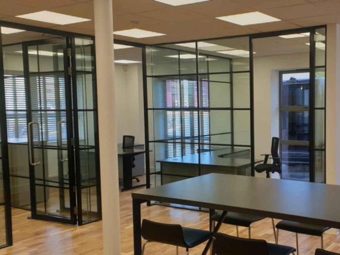 large-aluminium-and-glass-product-manufacturers-0