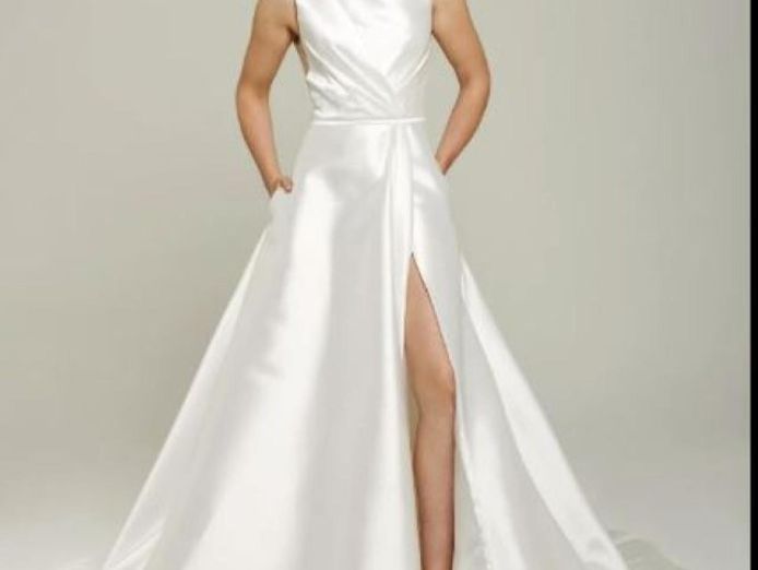 long-established-bridal-amp-couture-business-nearly-20-years-0