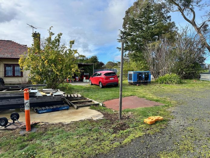 supermarket-convenience-store-4-bedroom-house-9