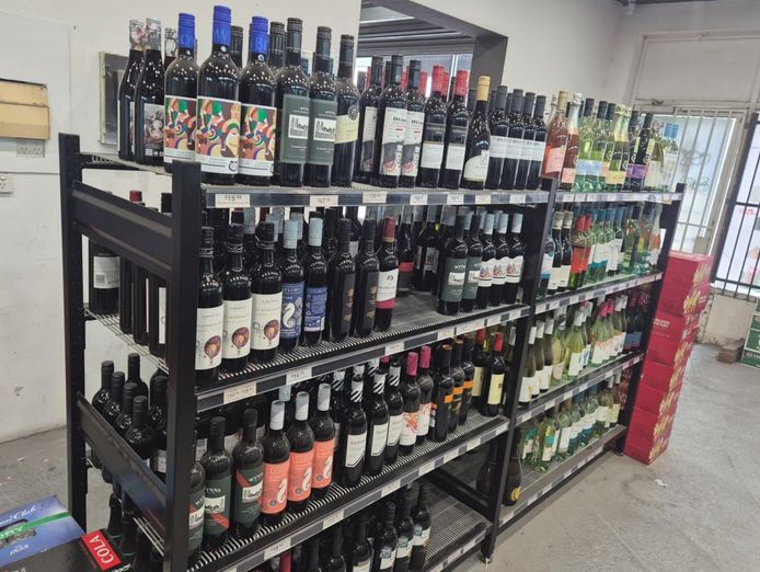 western-suburbs-bottleshop-amp-bar-unique-dual-income-business-only-230-0-6