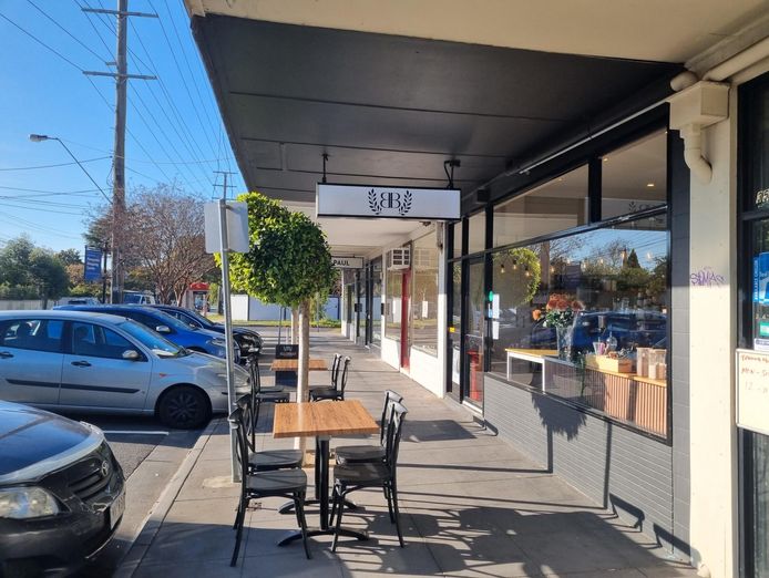cosy-cheltenham-bakery-cafe-1