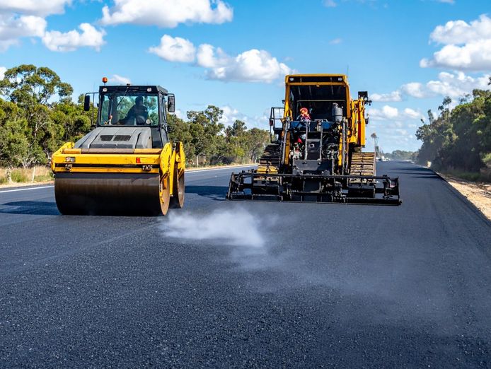civil-construction-road-maintenance-160-amp-160-bitumen-spray-sealing-se-qld-1
